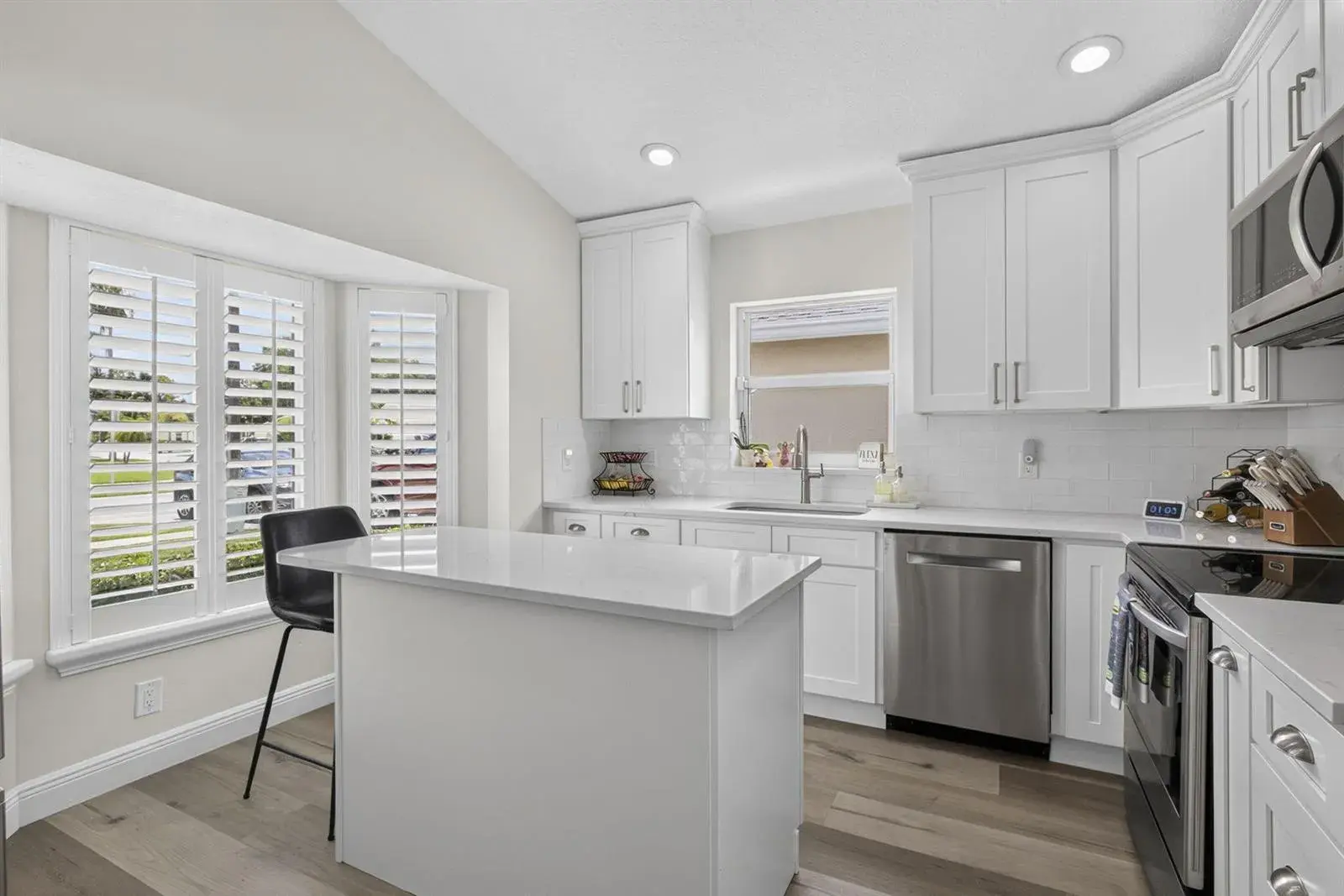 120 Saratoga Boulevard E, Royal Palm Beach FL 33411