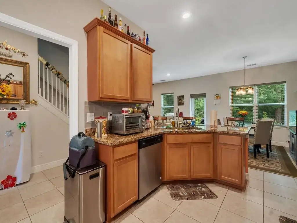 710 NE Turtleback Trail, Port St. Lucie FL 34983 photo 4
