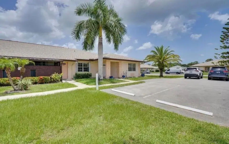 524 Ponderosa Drive # 33e, Fort Pierce FL 34982