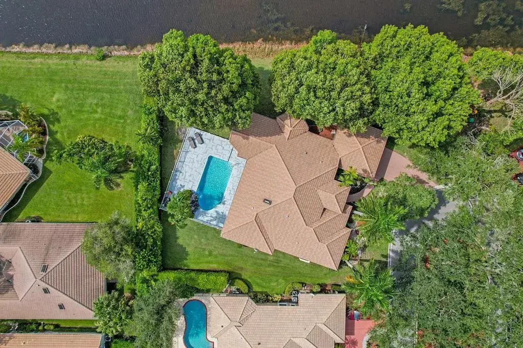 2150 Warwick Hills Way, Coral Springs FL 33071 photo 3