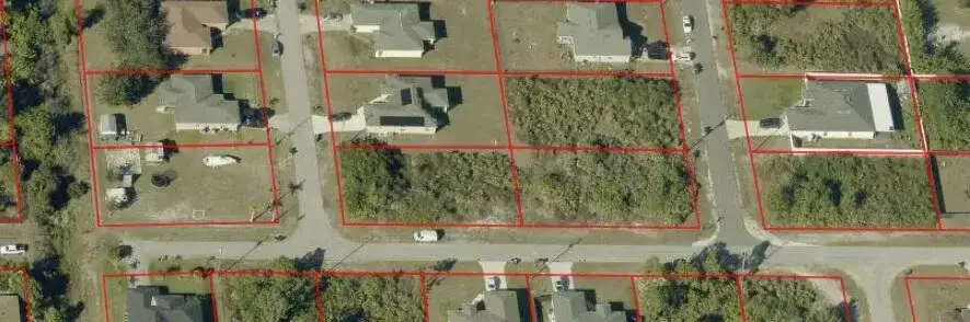 1607 Dora Avenue S, Lehigh Acres FL 33976 photo 2