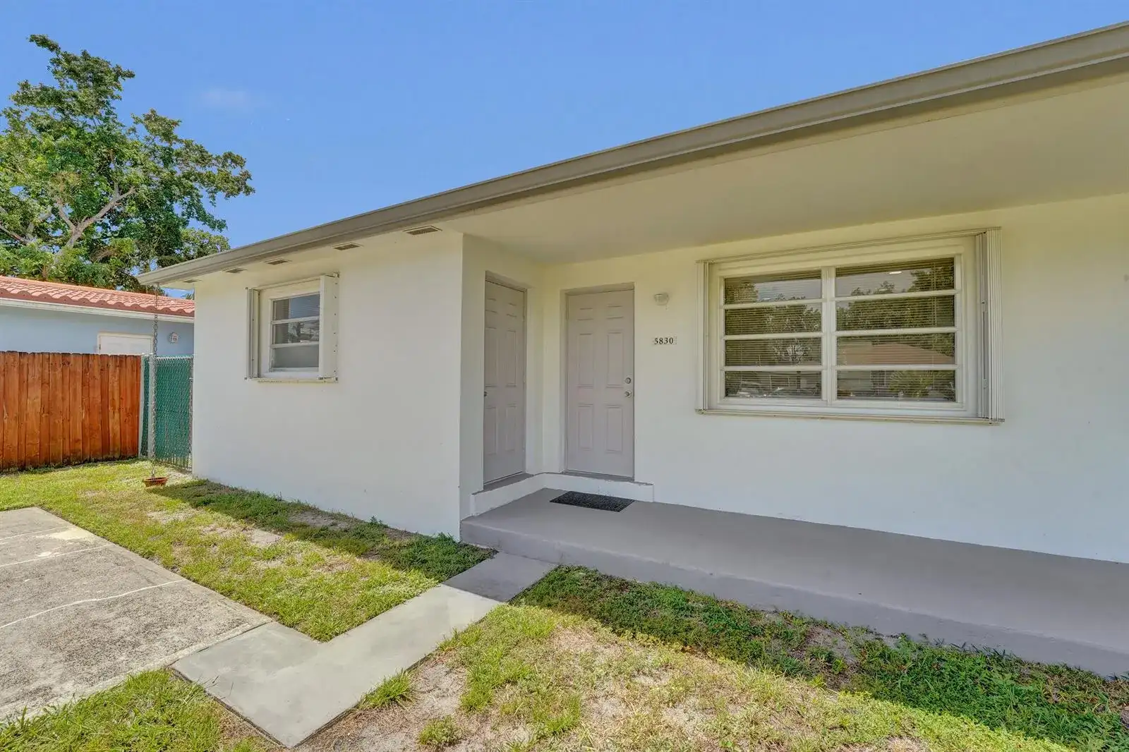 5830 Garfield Street, Hollywood FL 33021 photo 3