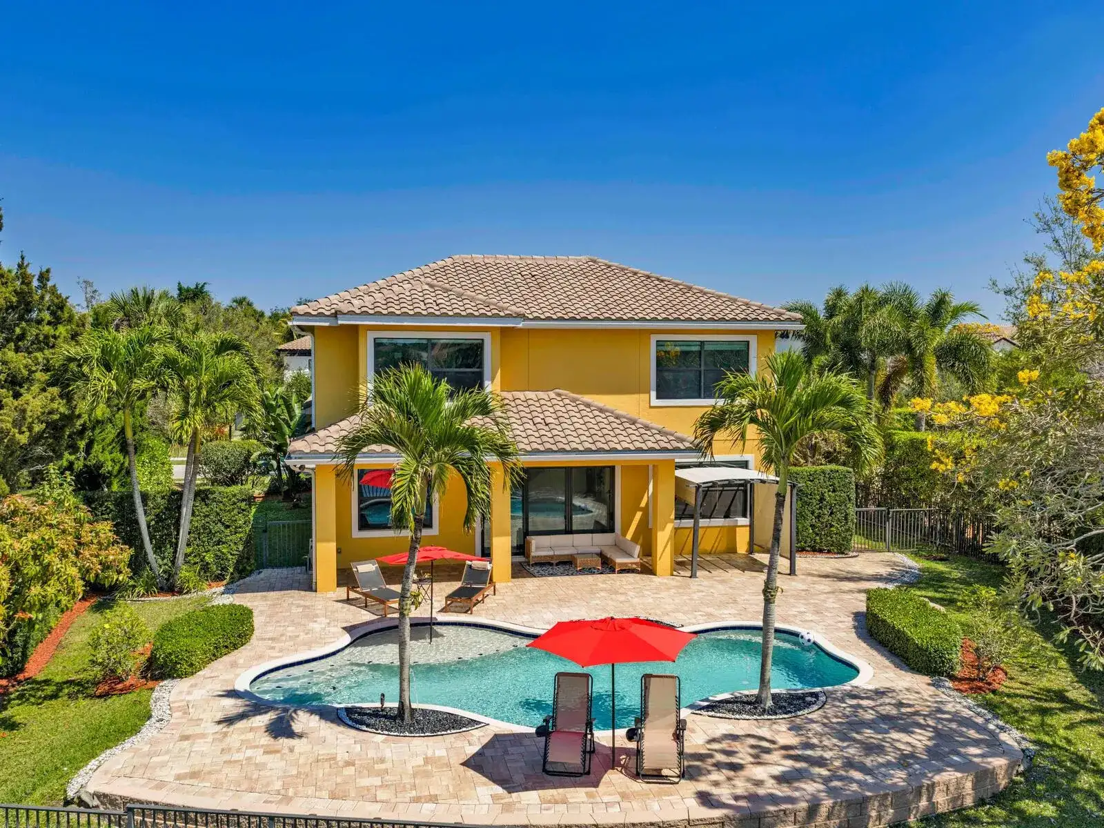8256 Bradford Way, Parkland FL 33076 photo 3
