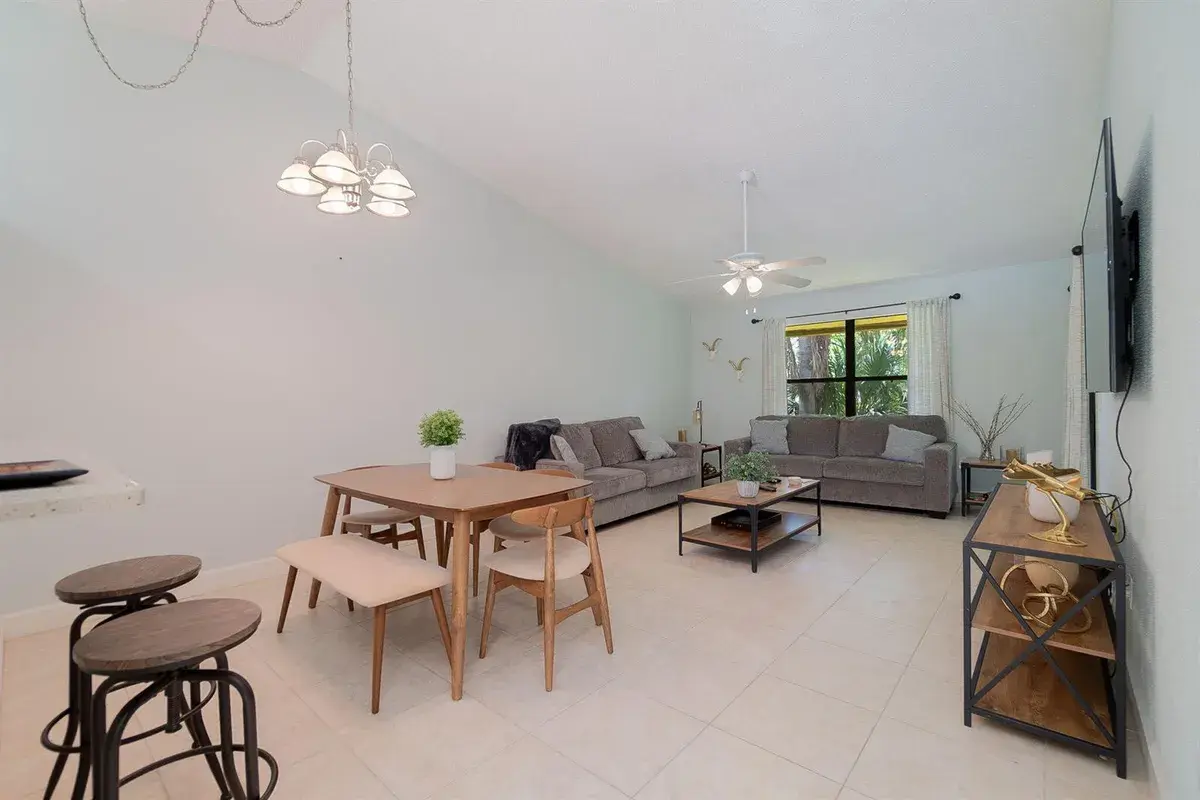13095 Belhaven Court # 11, Wellington FL 33414