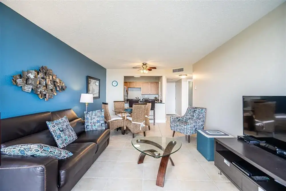 1830 Embassy Drive # 409, West Palm Beach FL 33401 photo 3
