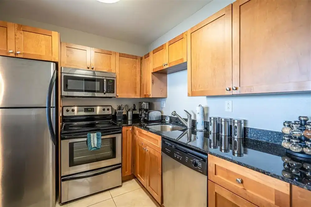 1830 Embassy Drive # 409, West Palm Beach FL 33401 photo 5