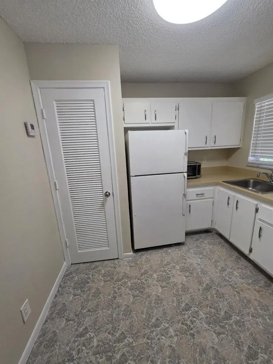 5168 NE 6th Avenue # 424, Oakland Park FL 33334