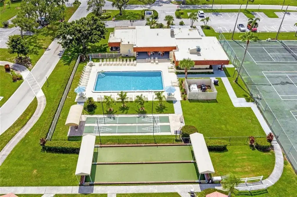 98 Spring Lake Drive # 103, Vero Beach FL 32962 photo 3