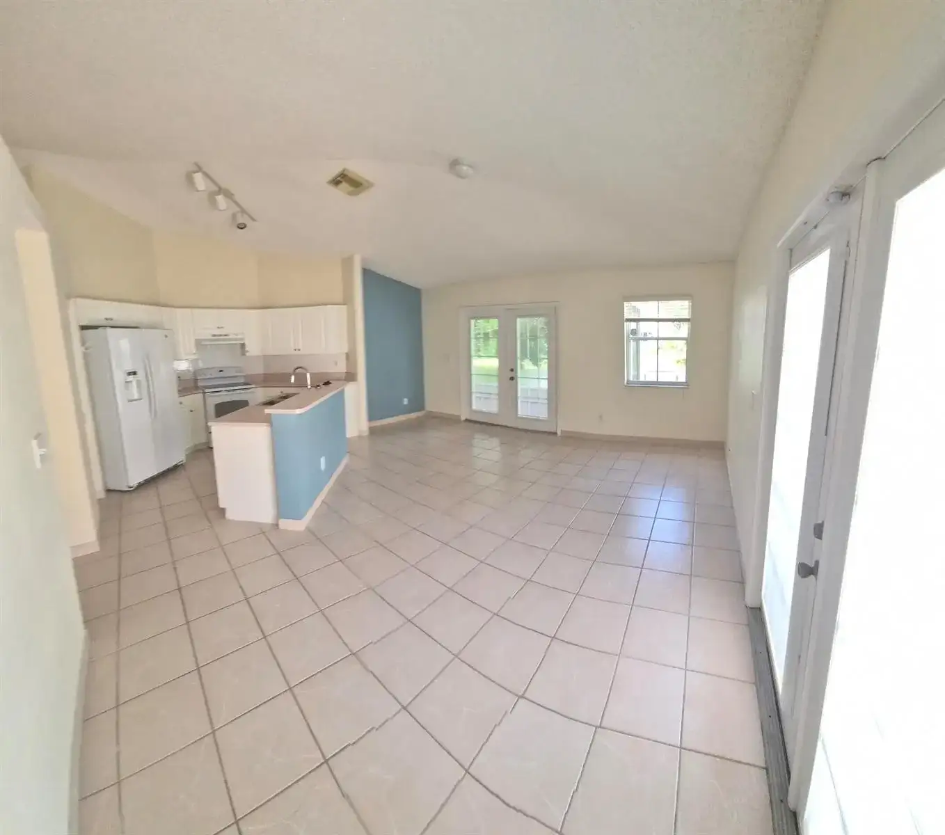 7306 NW 1st Manor NW, Plantation FL 33317 photo 3