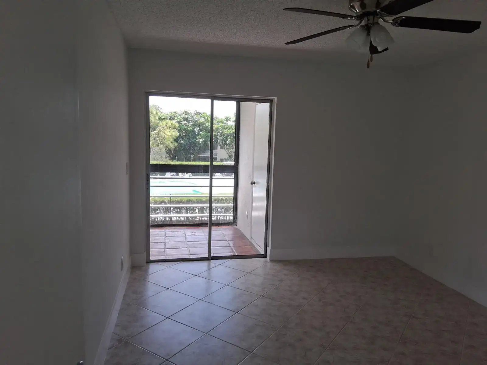 2100 Springdale Boulevard # 303, Palm Springs FL 33461 photo 5