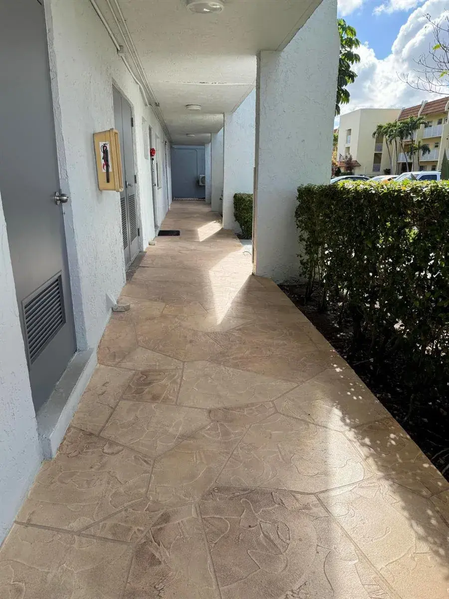 6650 Royal Palm Boulevard # 205c, Margate FL 33063