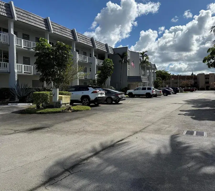 6650 Royal Palm Boulevard # 205c, Margate FL 33063