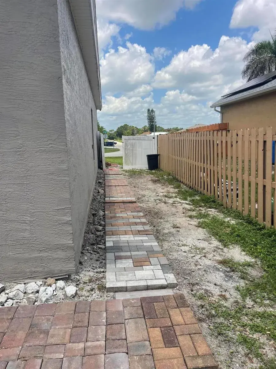 4581 SW Floral Street, Port St. Lucie FL 34953