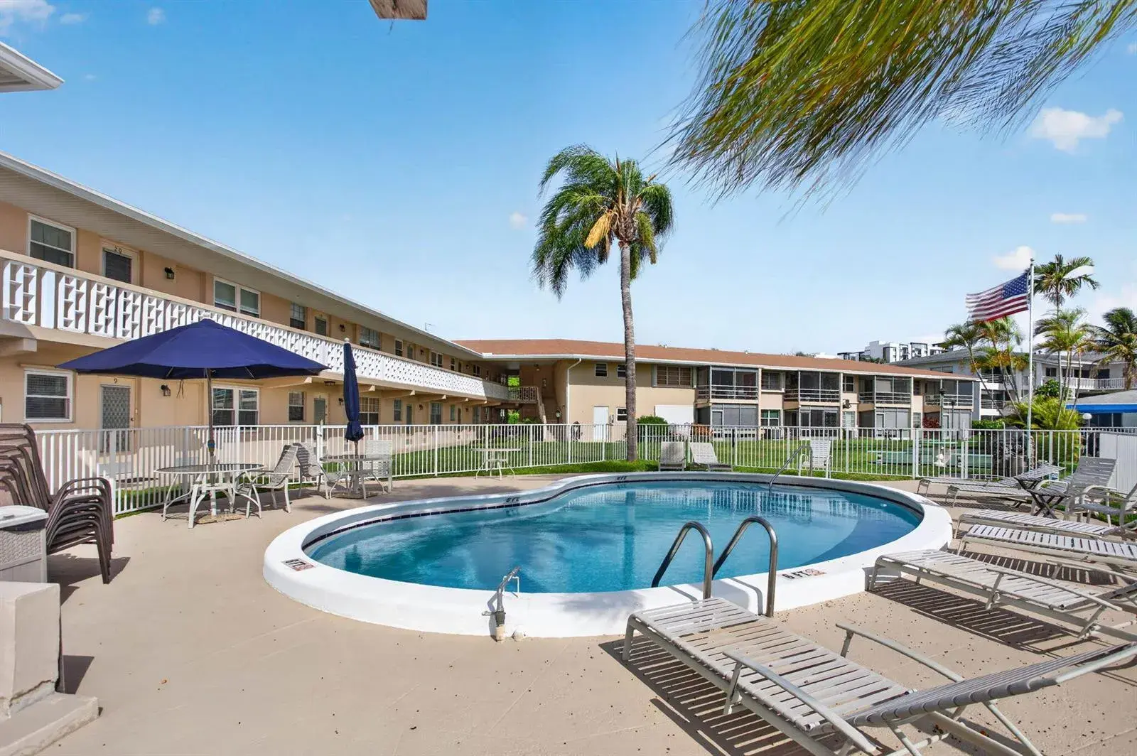 298 SE 6th Avenue # 9, Pompano Beach FL 33060