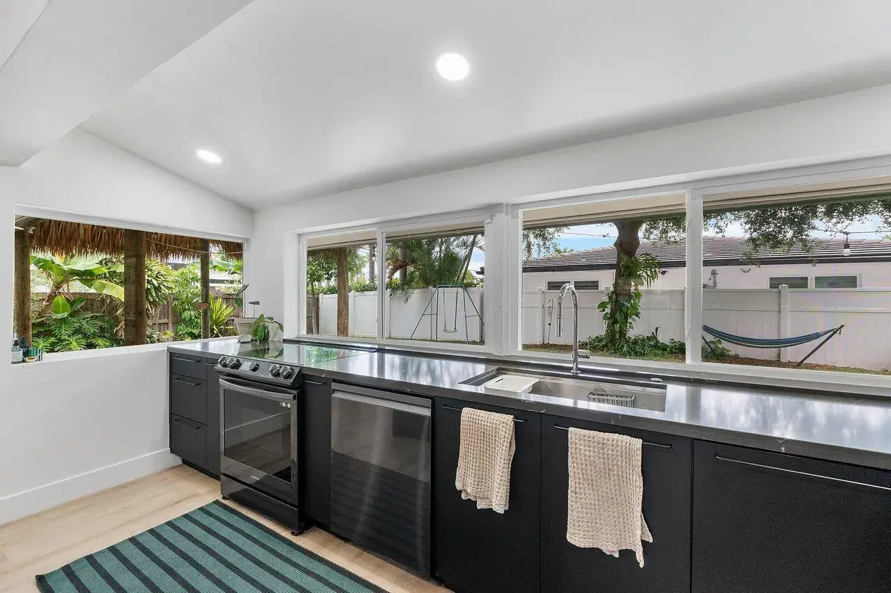 701 SE 5th Court, Pompano Beach FL 33060