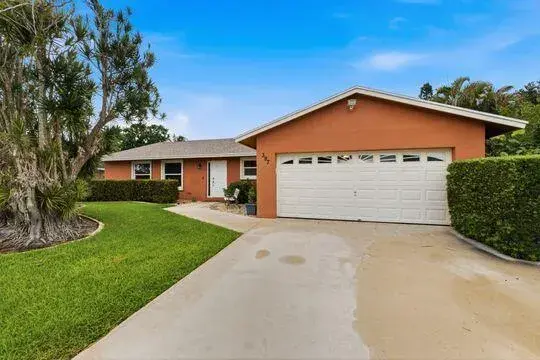 397 La Mancha Avenue, Royal Palm Beach FL 33411