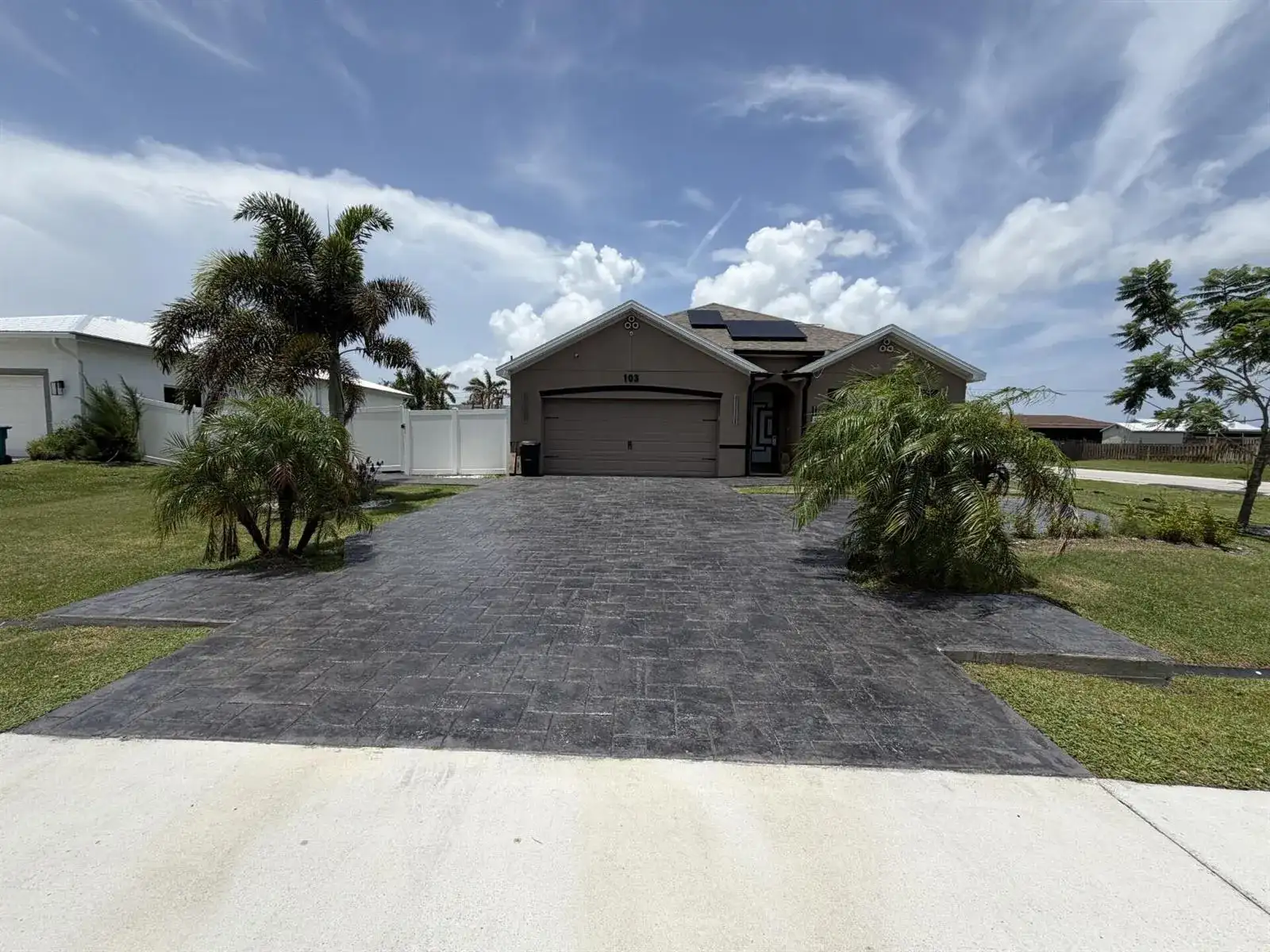 103 SW Oakridge Drive, Port St. Lucie FL 34984 photo 3