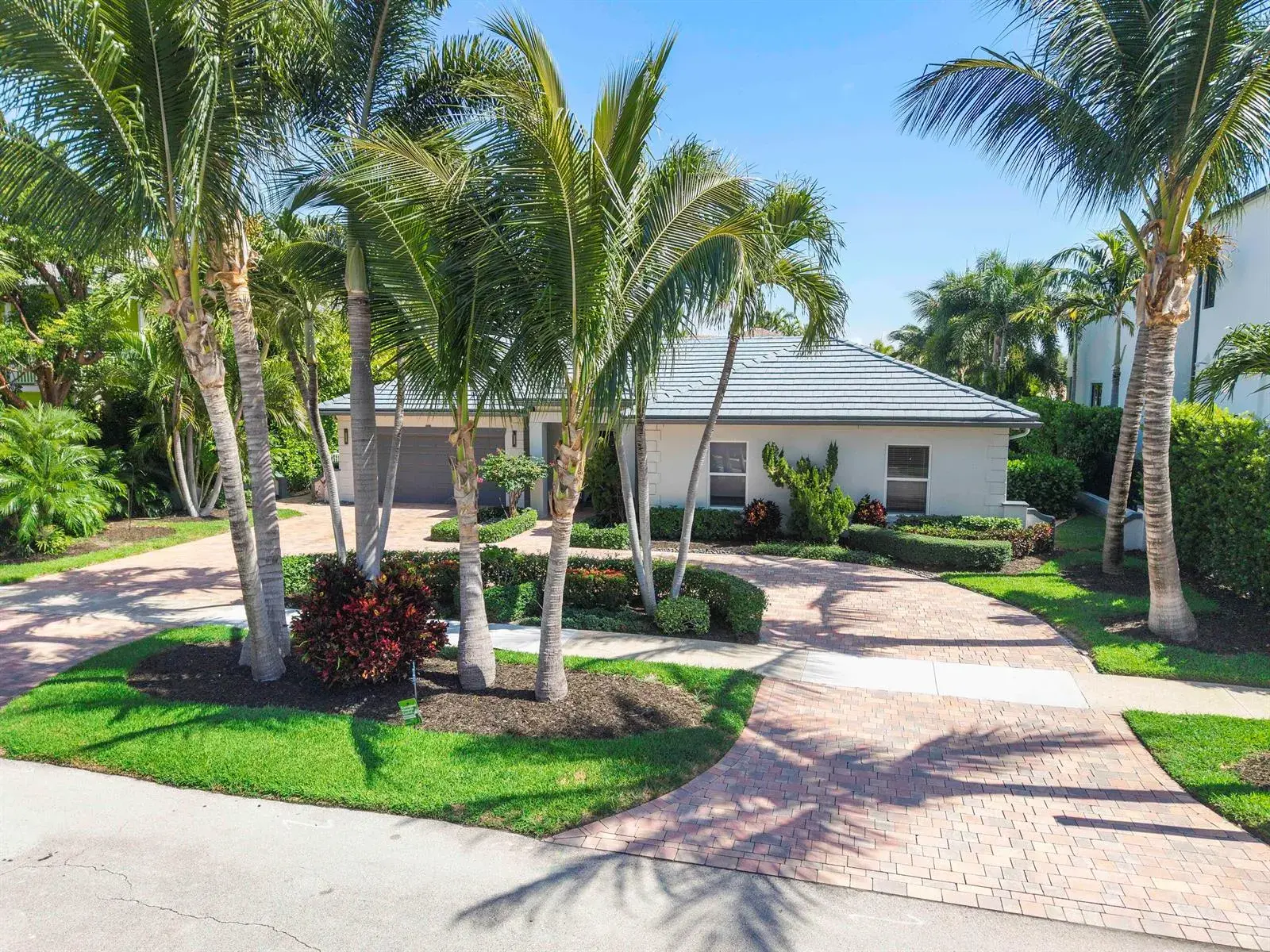 725 NE 36th Street, Boca Raton FL 33431