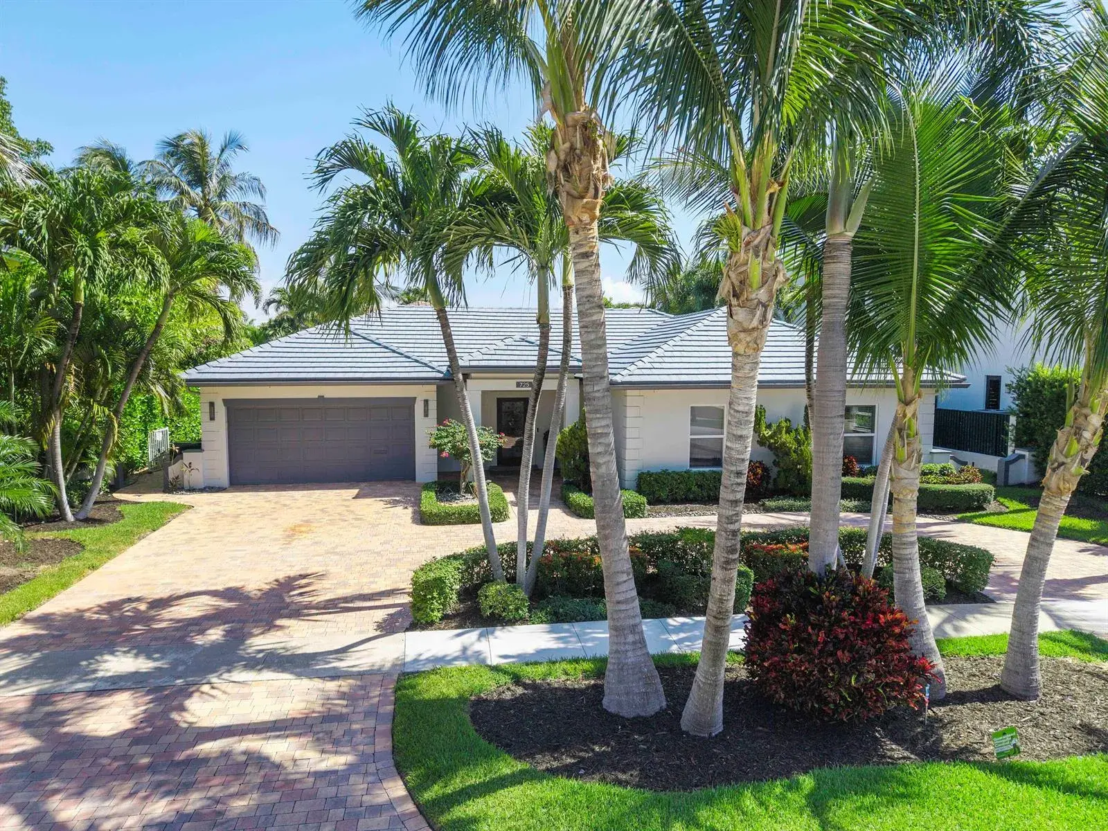 725 NE 36th Street, Boca Raton FL 33431