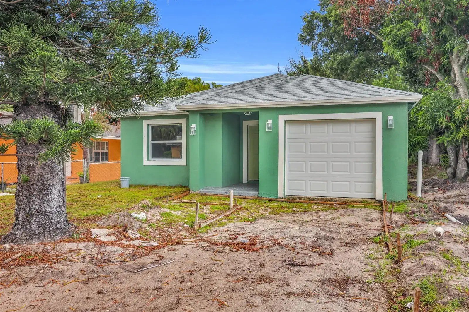 2002 Avenue M, Fort Pierce FL 34950 photo 2