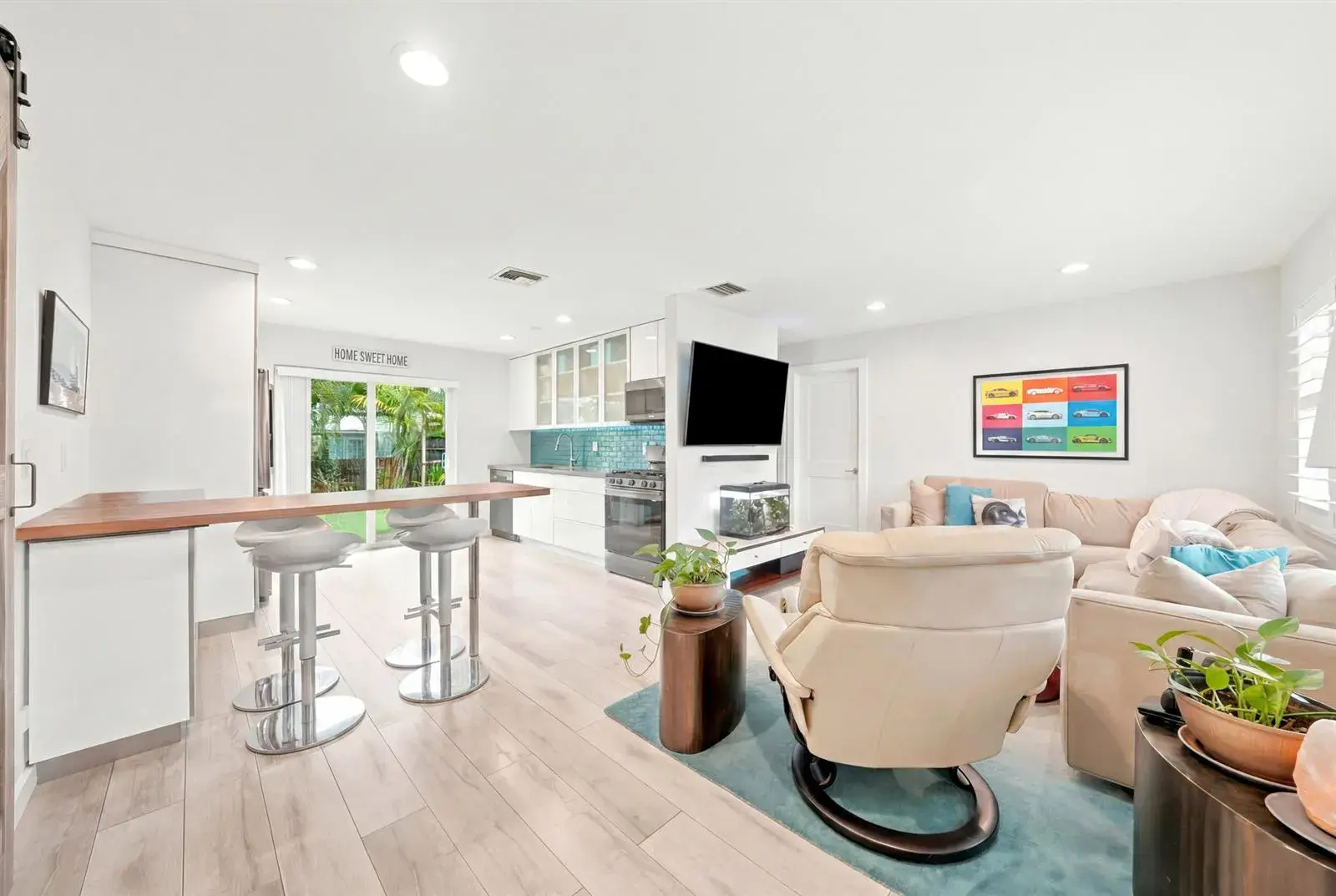 3140 NE 12th Avenue, Pompano Beach FL 33064