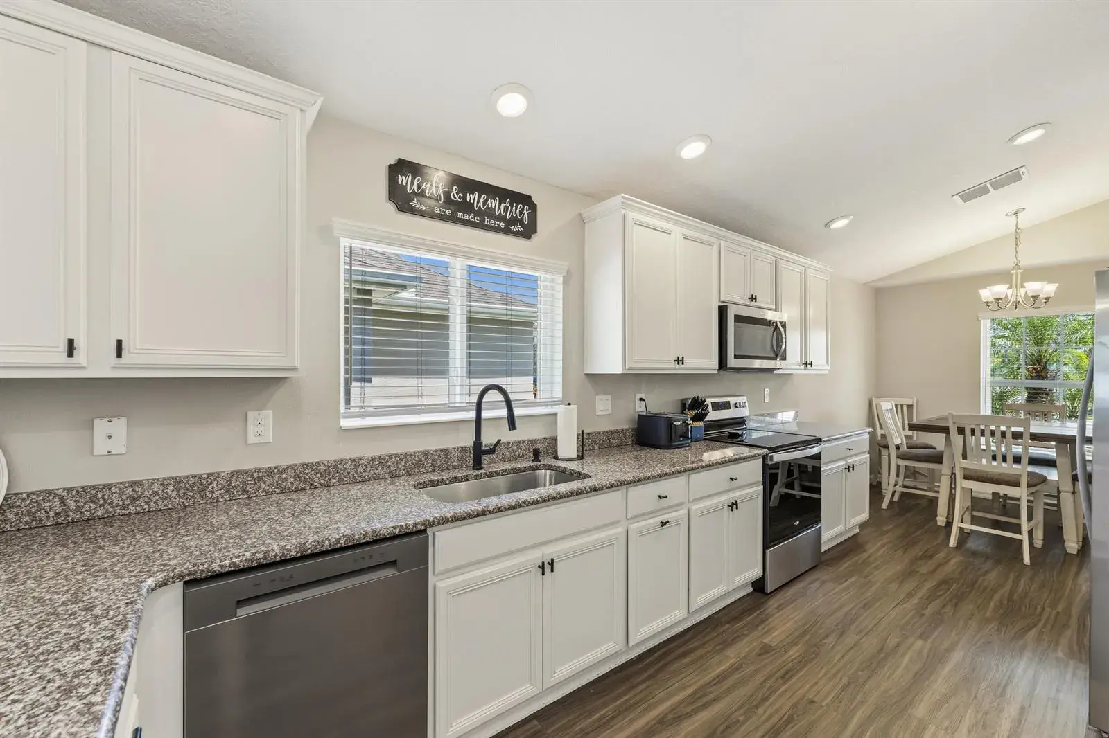 5435 NW Pine Trail Circle, Port St. Lucie FL 34983