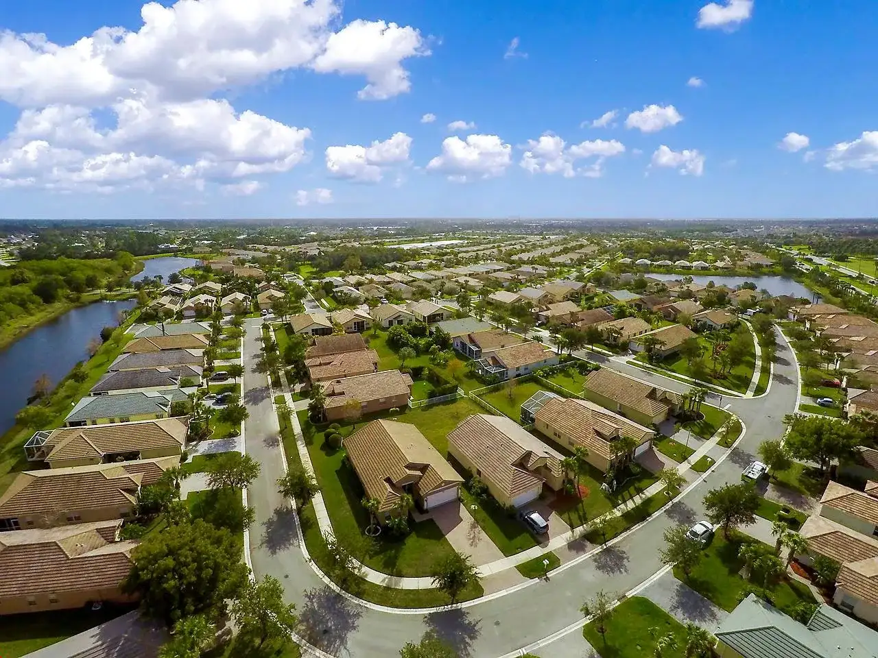 9563 SW Flowermound Circle, Port St. Lucie FL 34987 photo 2