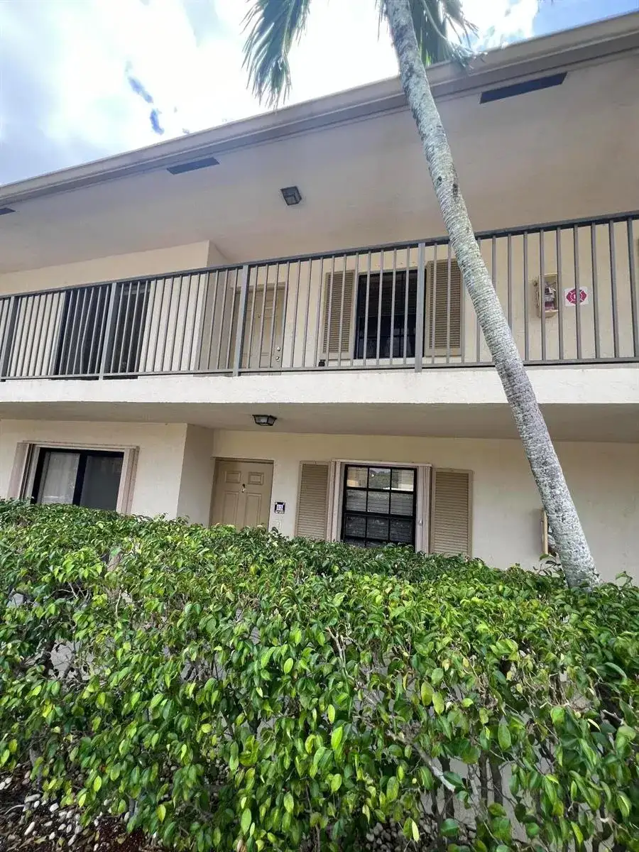 960 NW 45th Street # 6, Deerfield Beach FL 33064 photo 2
