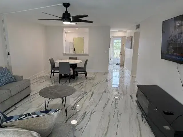 205 SE 11th Terrace # 405, Dania Beach FL 33004