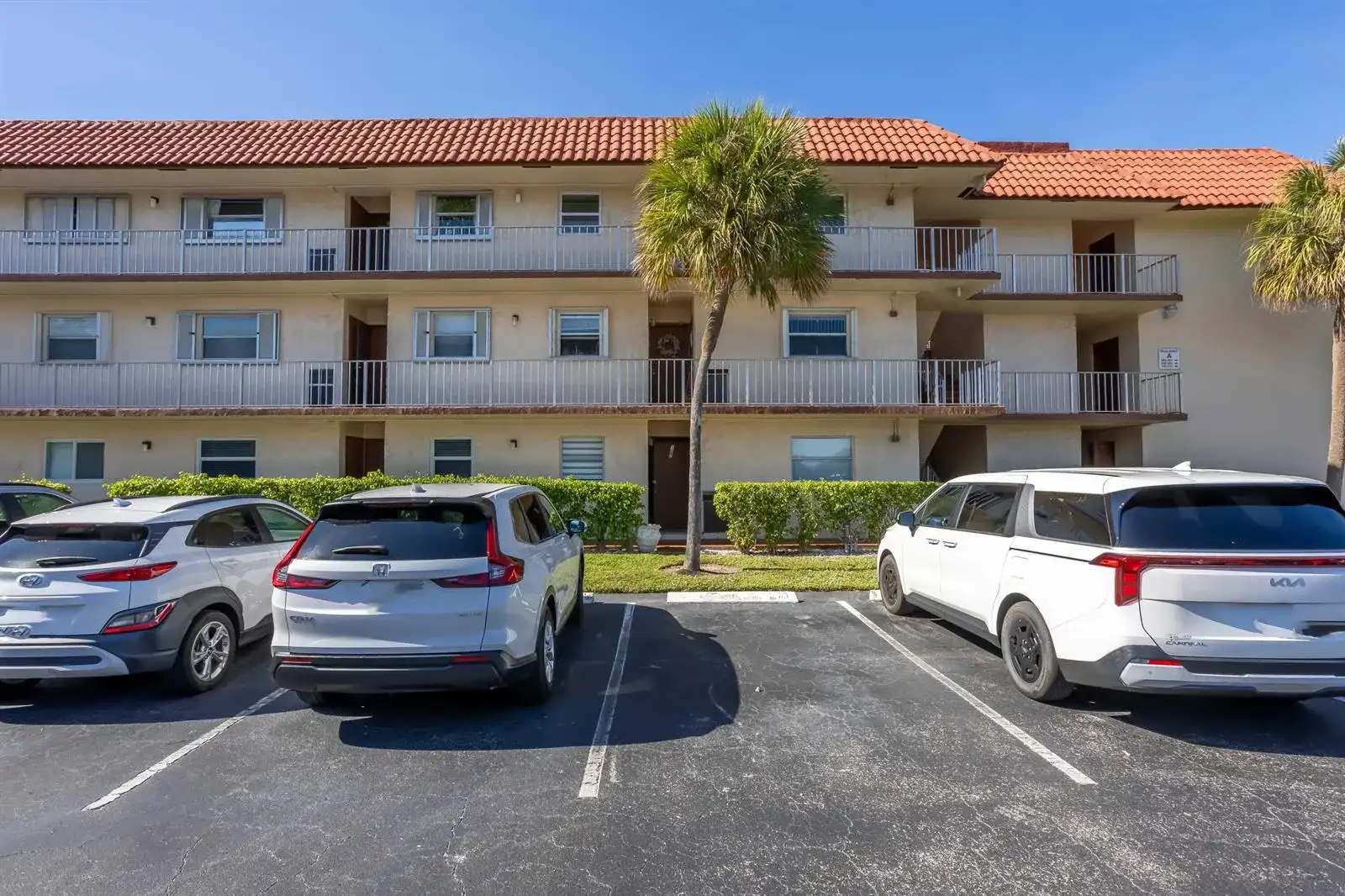 700 SE 6th Avenue # 107, Deerfield Beach FL 33441