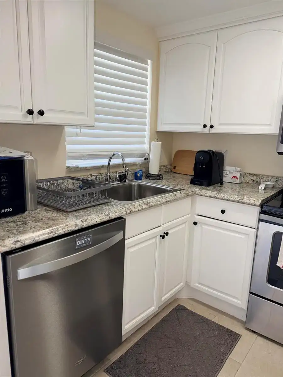 1630 Embassy Drive # 104, West Palm Beach FL 33401 photo 3