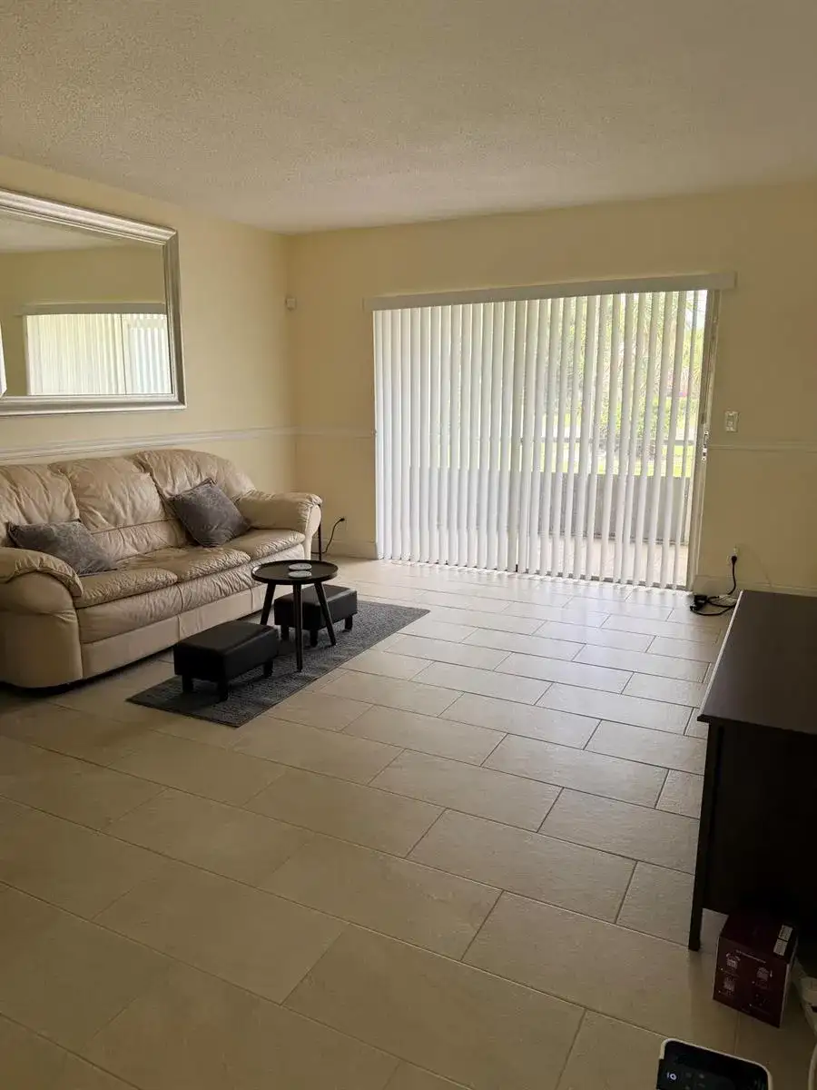 1630 Embassy Drive # 104, West Palm Beach FL 33401 photo 5