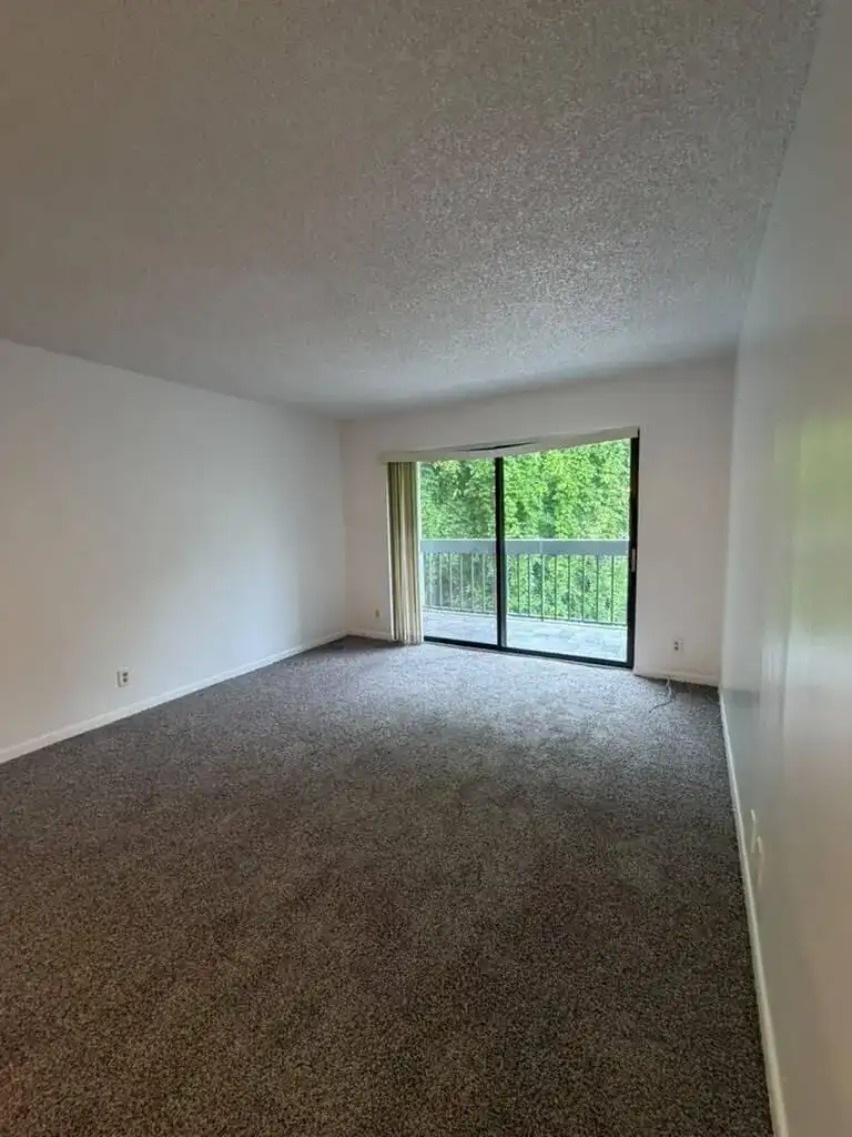 1750 N Congress Avenue # 207, West Palm Beach FL 33401