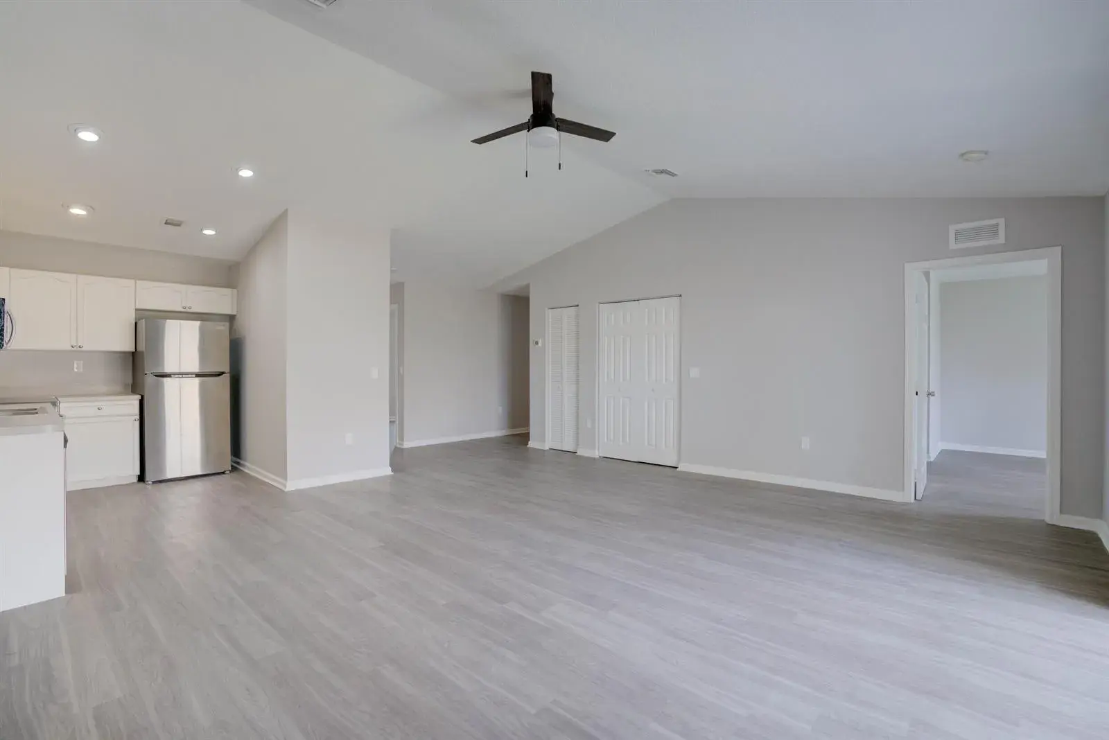 9244 Roan Lane Unit B, West Palm Beach FL 33403