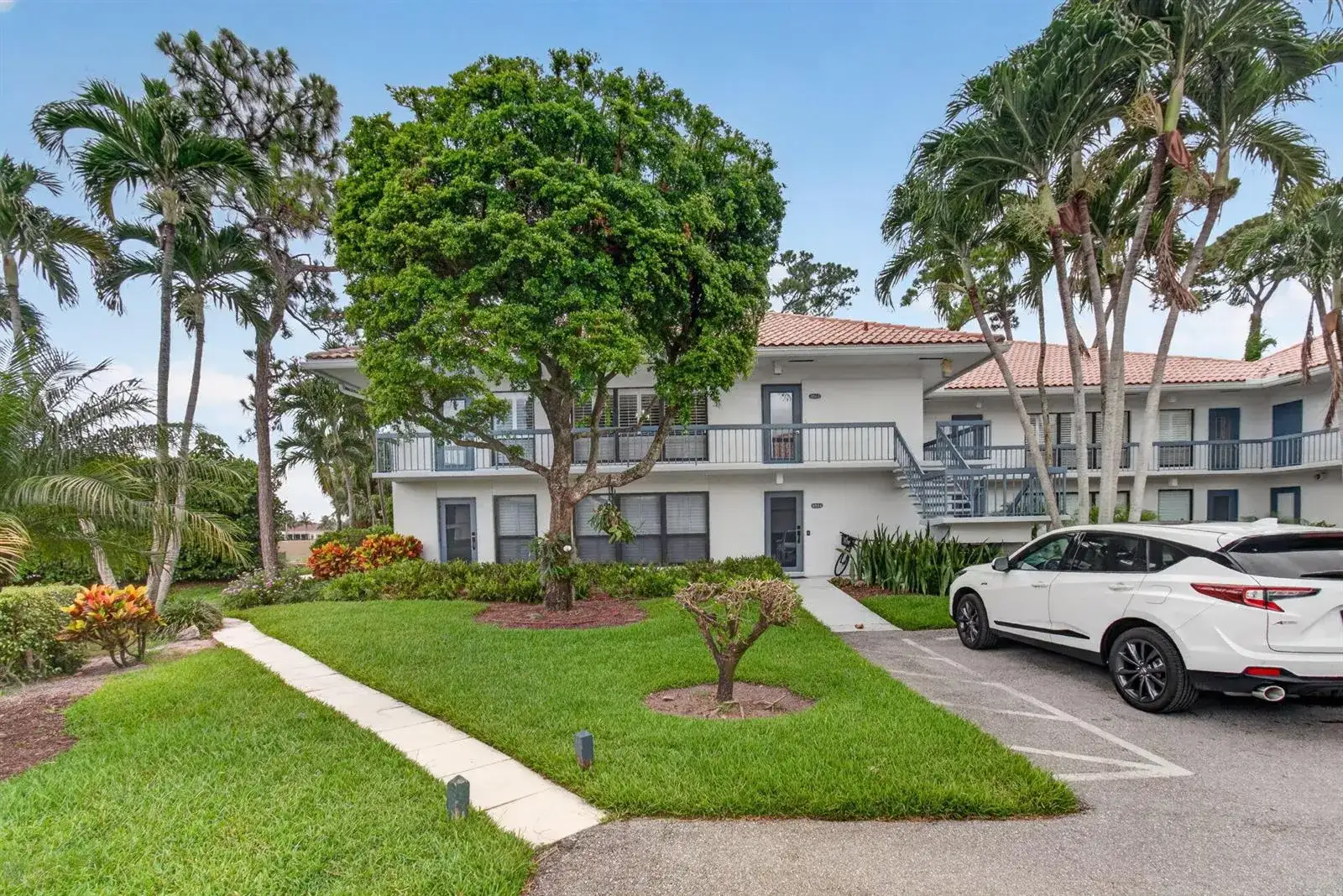 4084 N Quail Ridge Drive Unit B, Boynton Beach FL 33436 photo 2