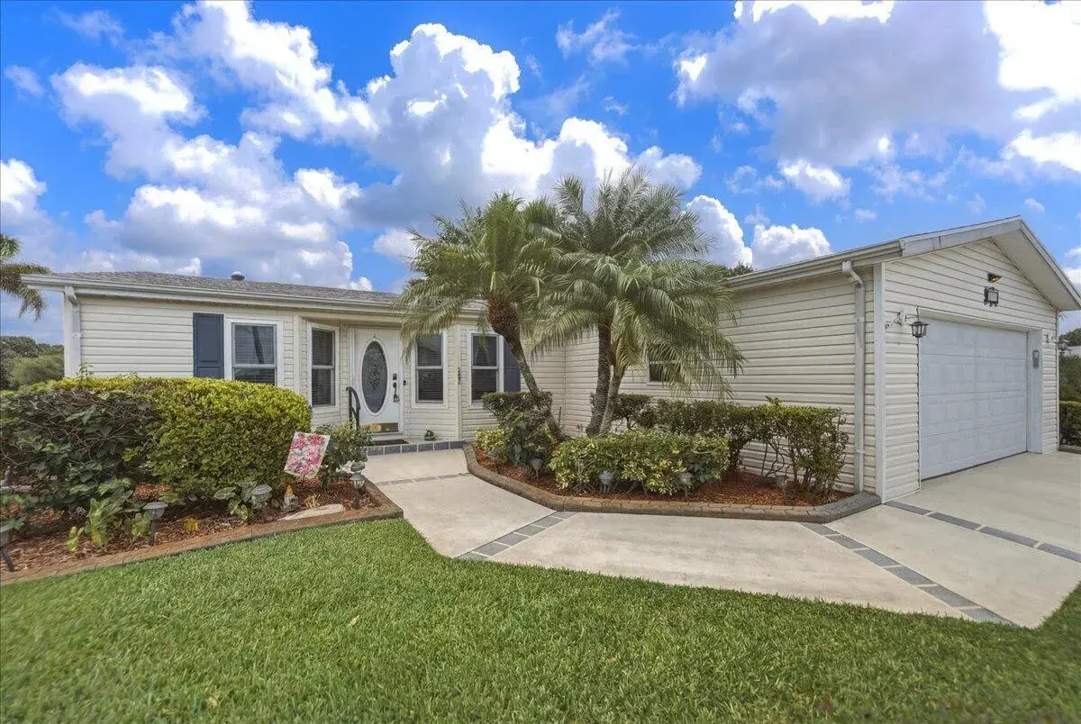 3241 Scarlet Tanager Court, Port St. Lucie FL 34952