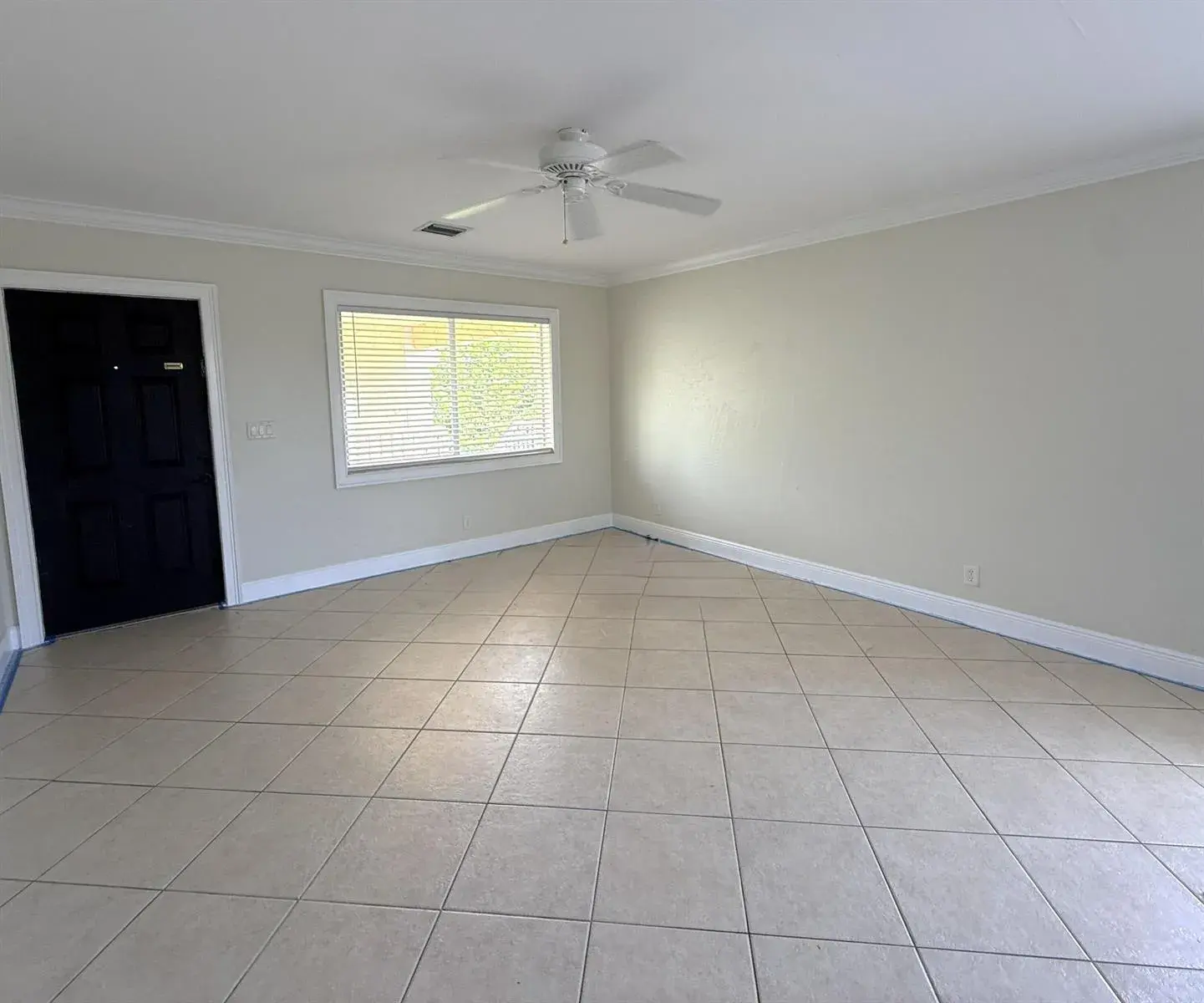 735 Hummingbird Way # 201, North Palm Beach FL 33408