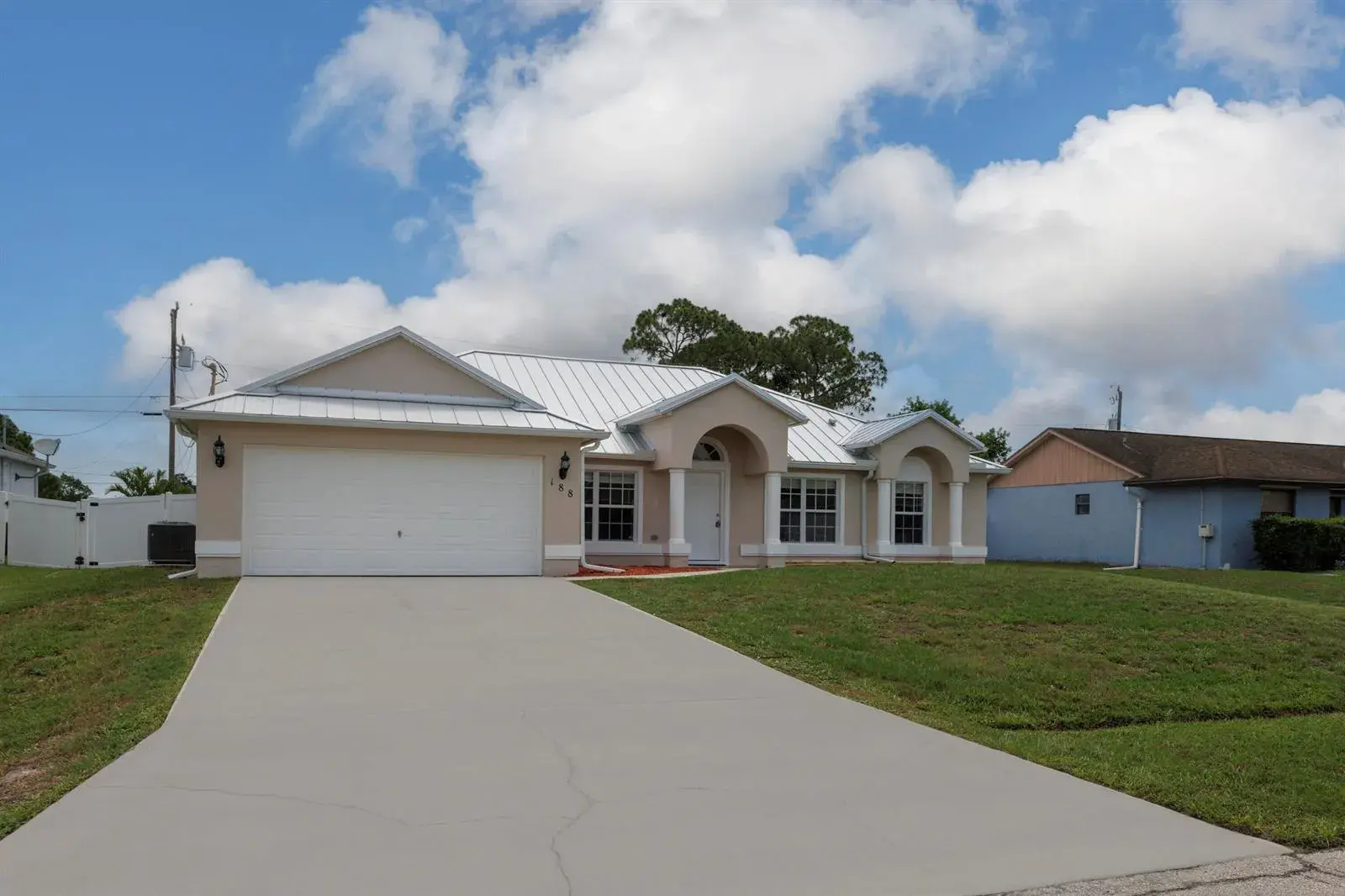 188 SW Klee Circle, Port St. Lucie FL 34953