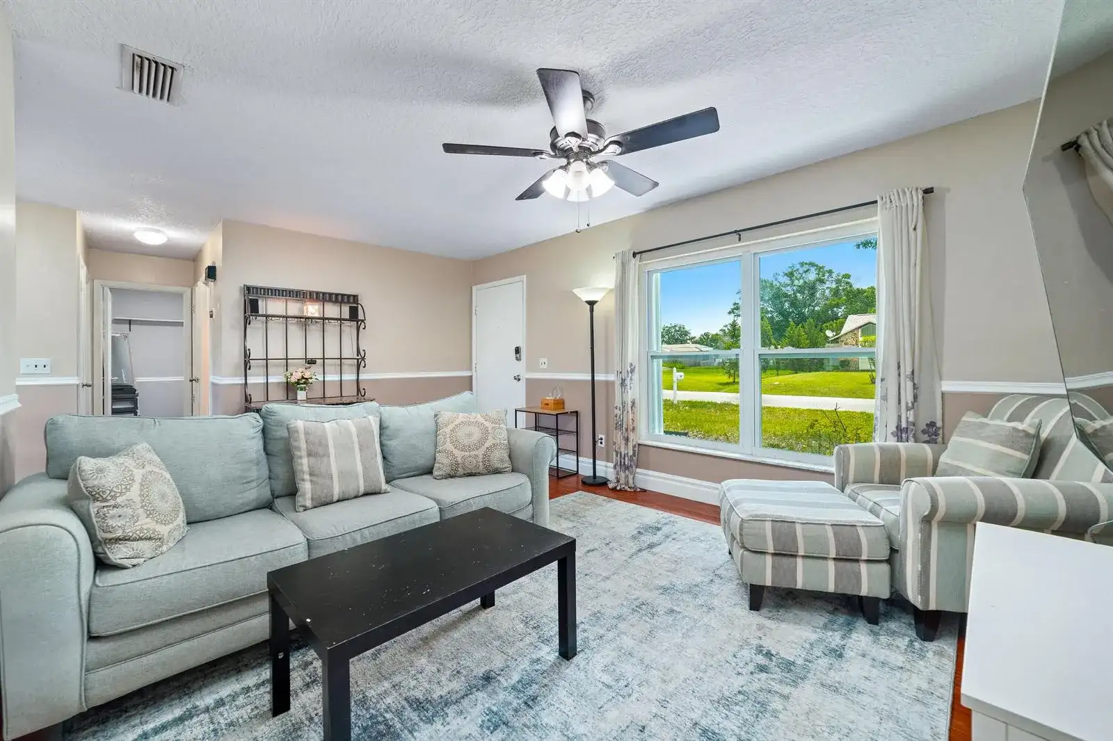 542 Saunders Street, Sebastian FL 32958 photo 4