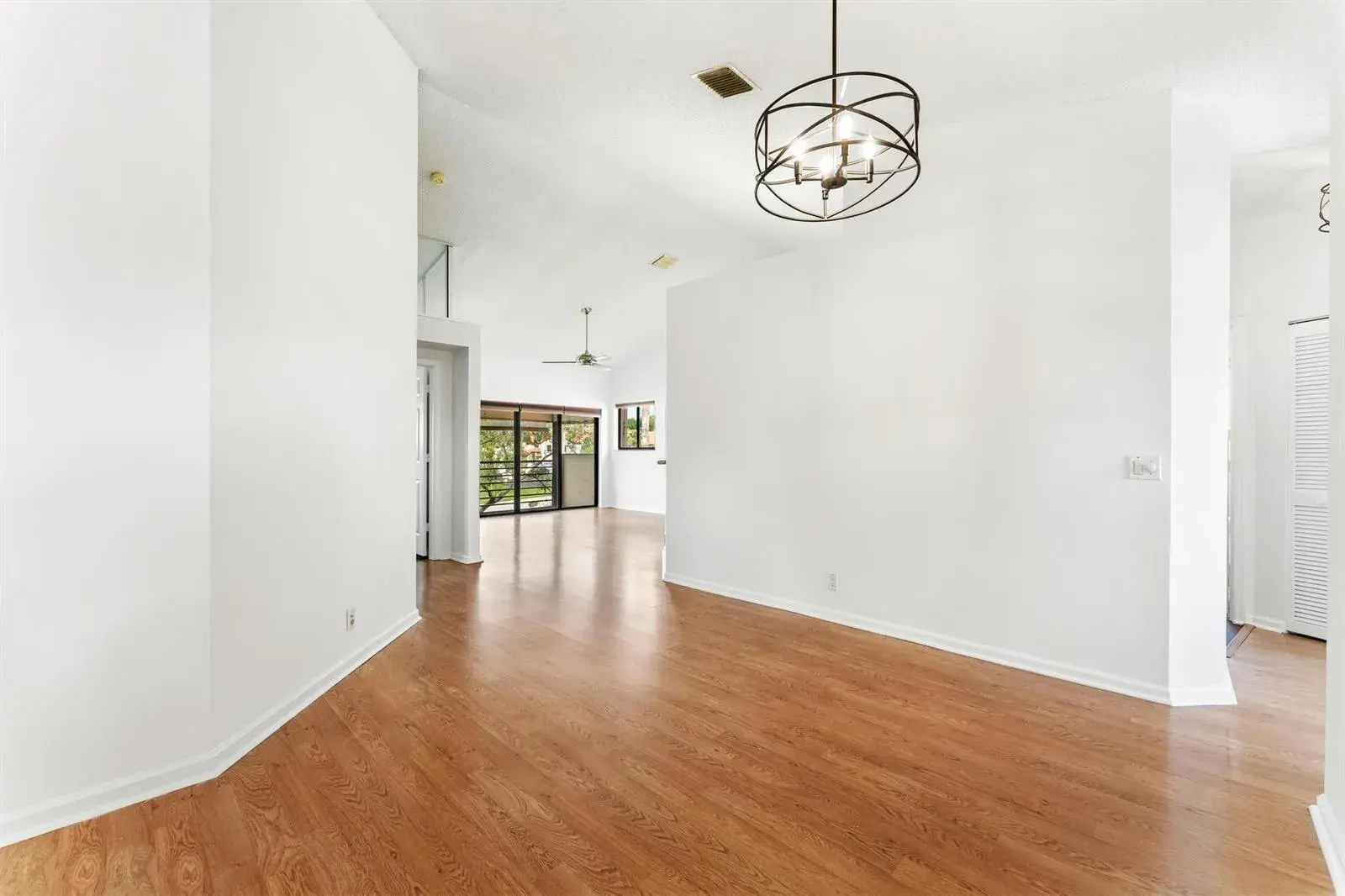 18 Vía De Casas Sur # 205, Boynton Beach FL 33426