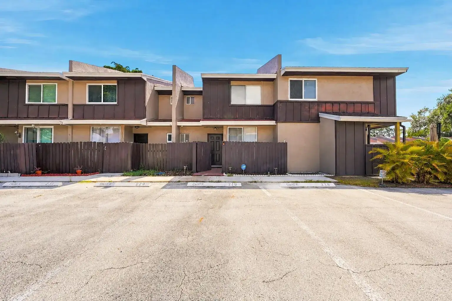 1227 Sussex Drive, North Lauderdale FL 33068 photo 3