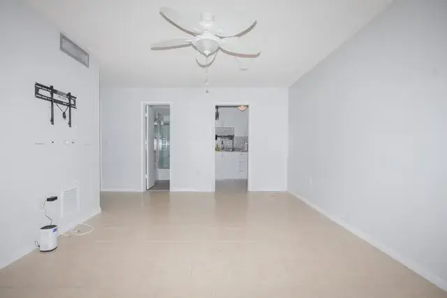301 Croton Avenue # 303, Lantana FL 33462
