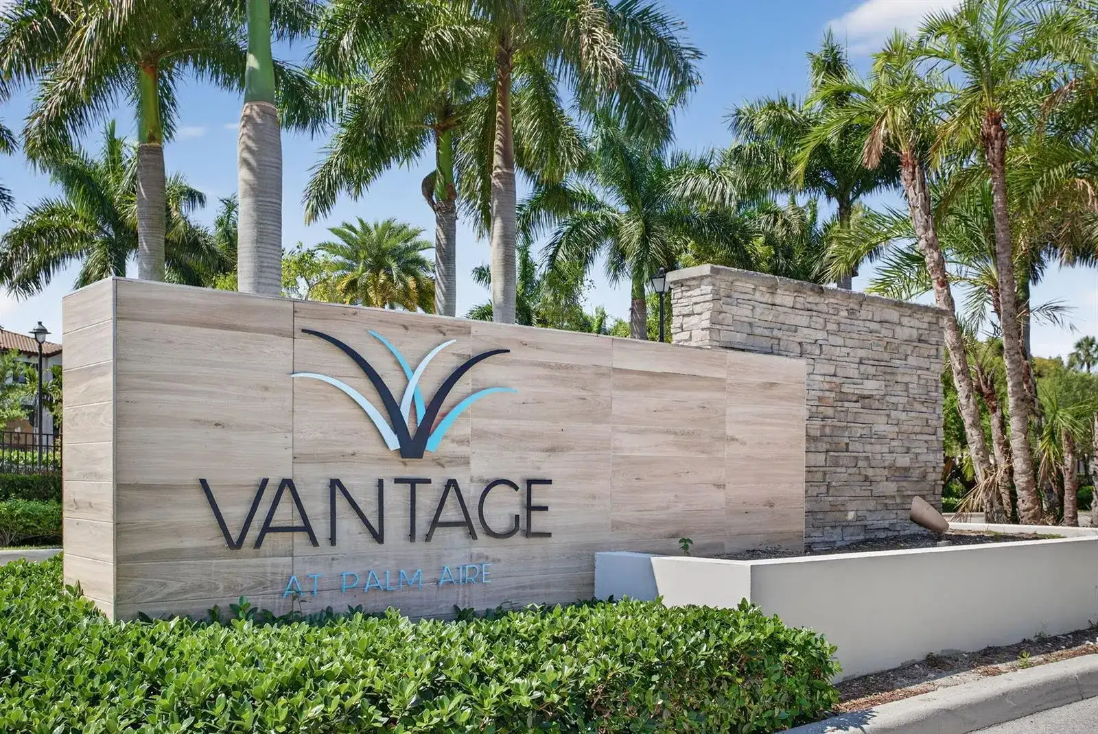 325 NW 33rd Lane, Pompano Beach FL 33069 photo 4