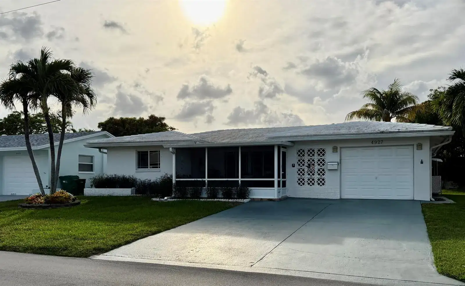 4927 NW 47th Terrace, Tamarac FL 33319 photo 2