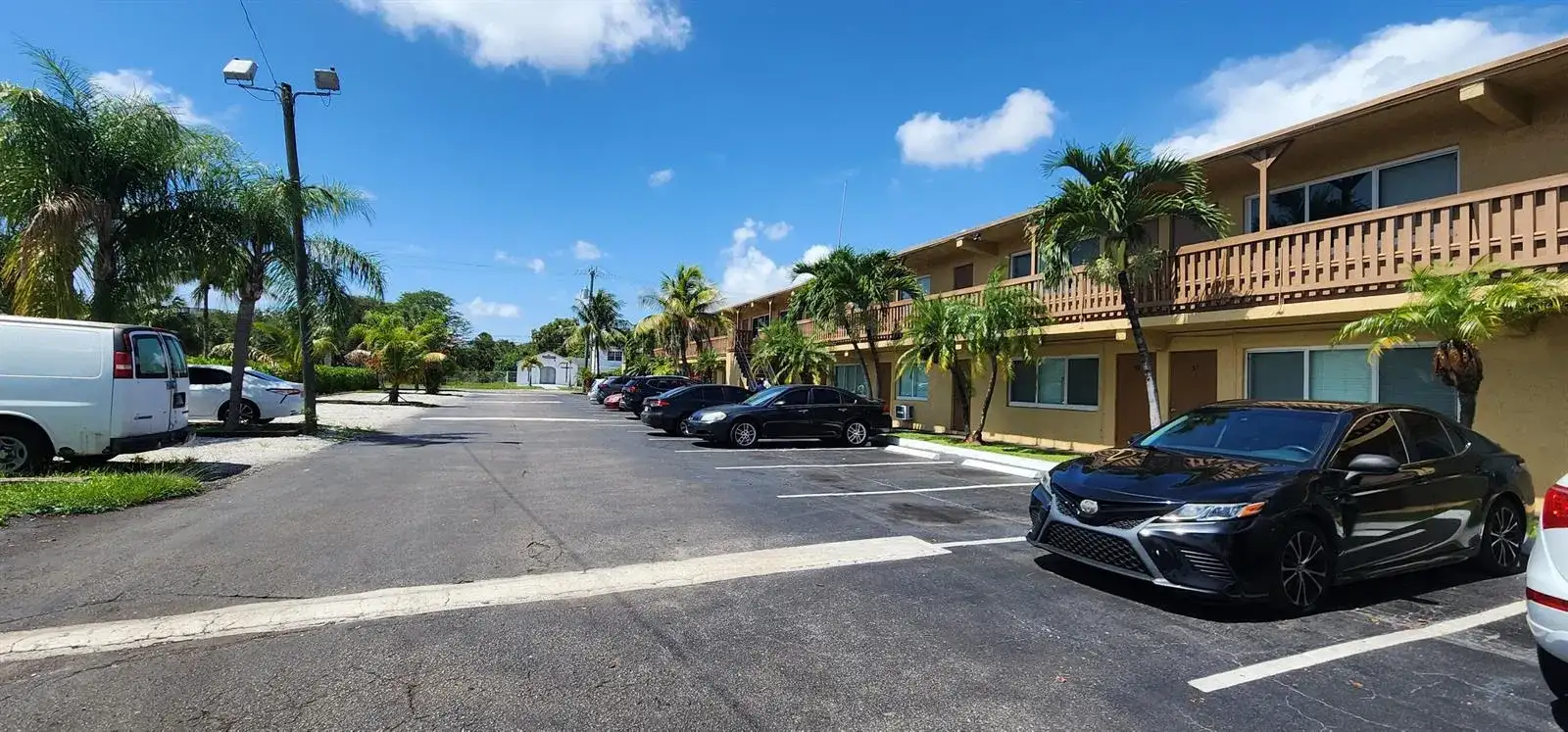 620 NW 7th Avenue # 16, Pompano Beach FL 33060 photo 2