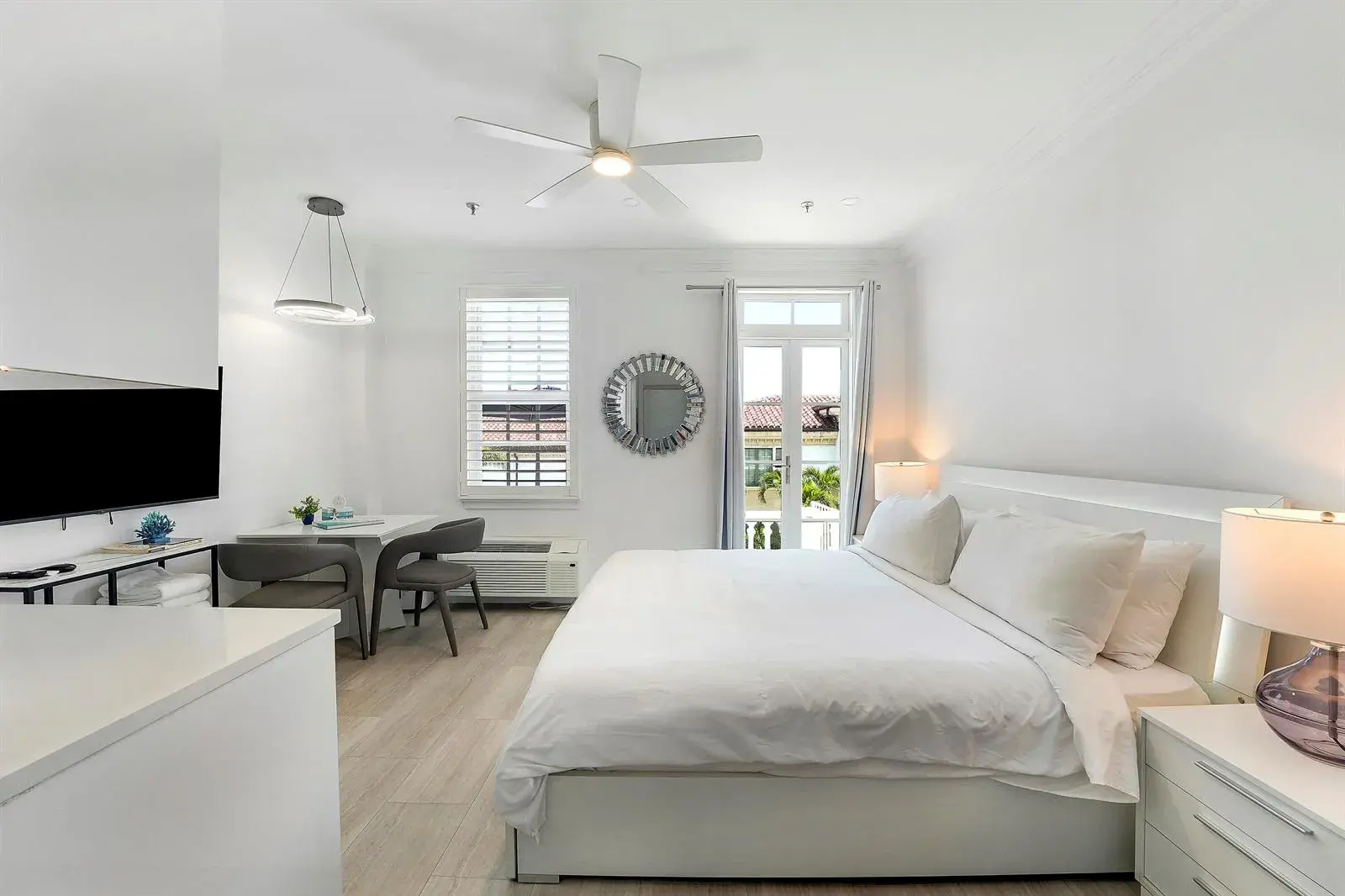 235 Sunrise Avenue # 2011, Palm Beach FL 33480
