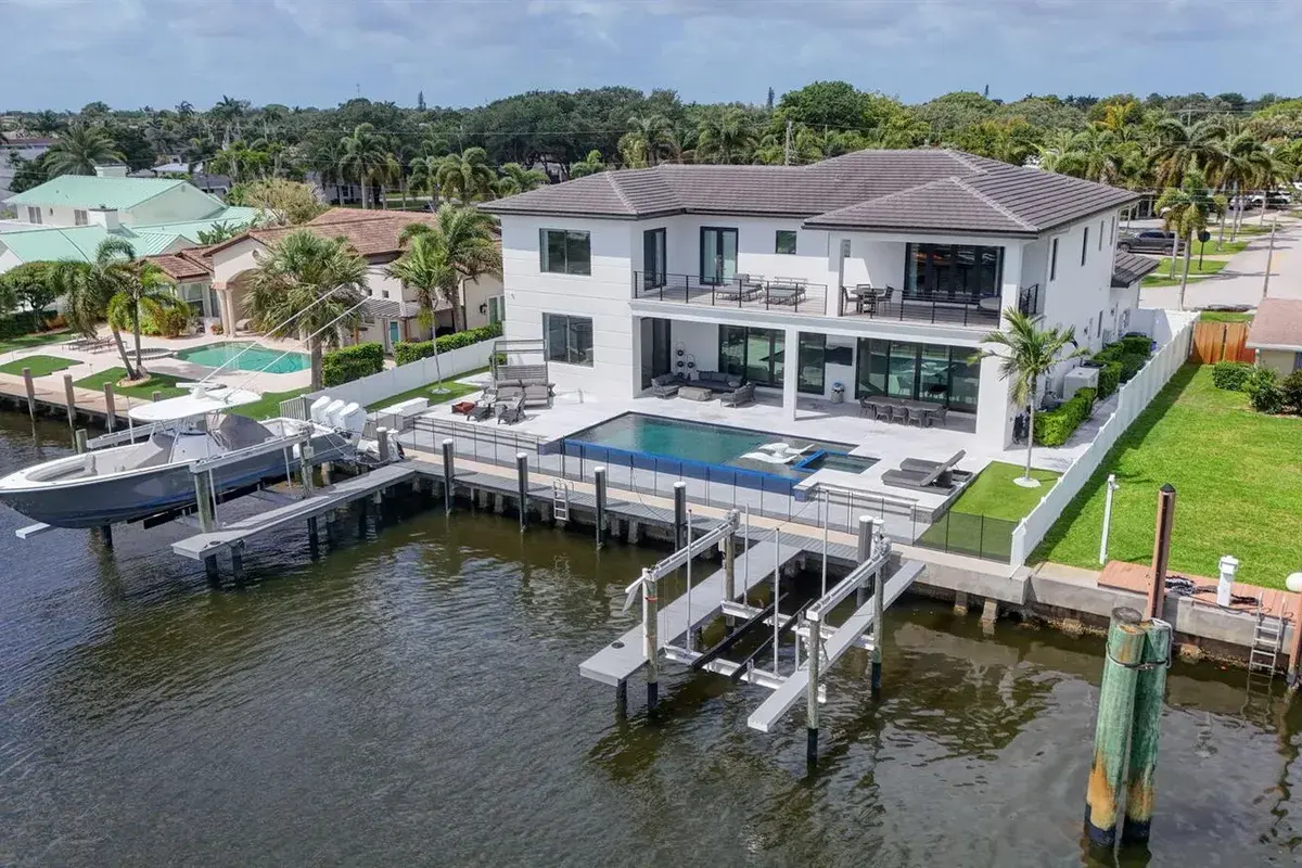 824 Shore Drive, North Palm Beach FL 33408