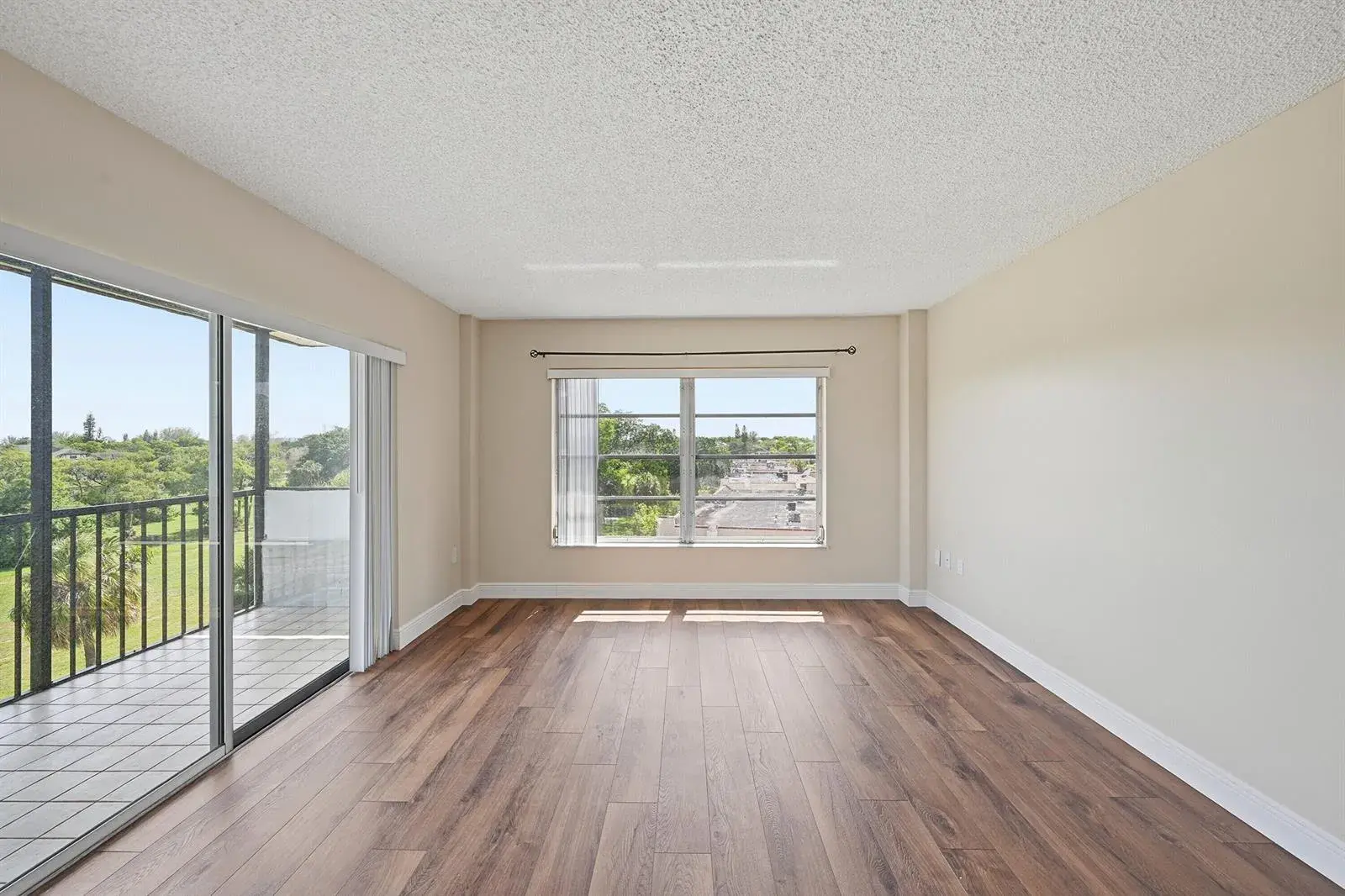 4158 Inverrary Drive # 511, Lauderhill FL 33319