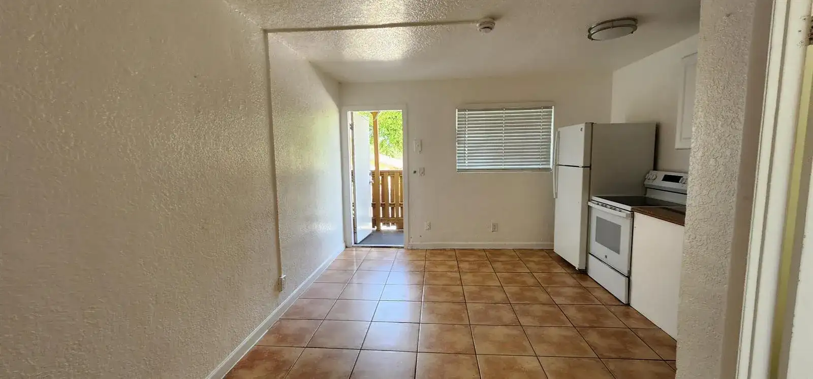 620 NW 7th Avenue # 28, Pompano Beach FL 33060 photo 5