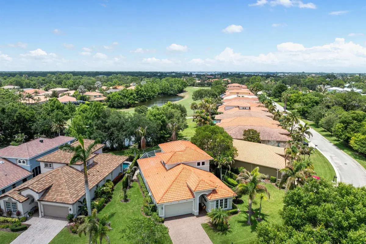 910 SW Palm Cove Drive, Palm City FL 34990